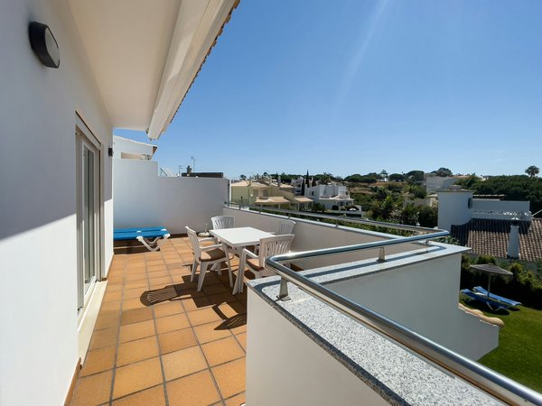 Guide d'achat d'une barrière de sécurité extérieur pour terrasse